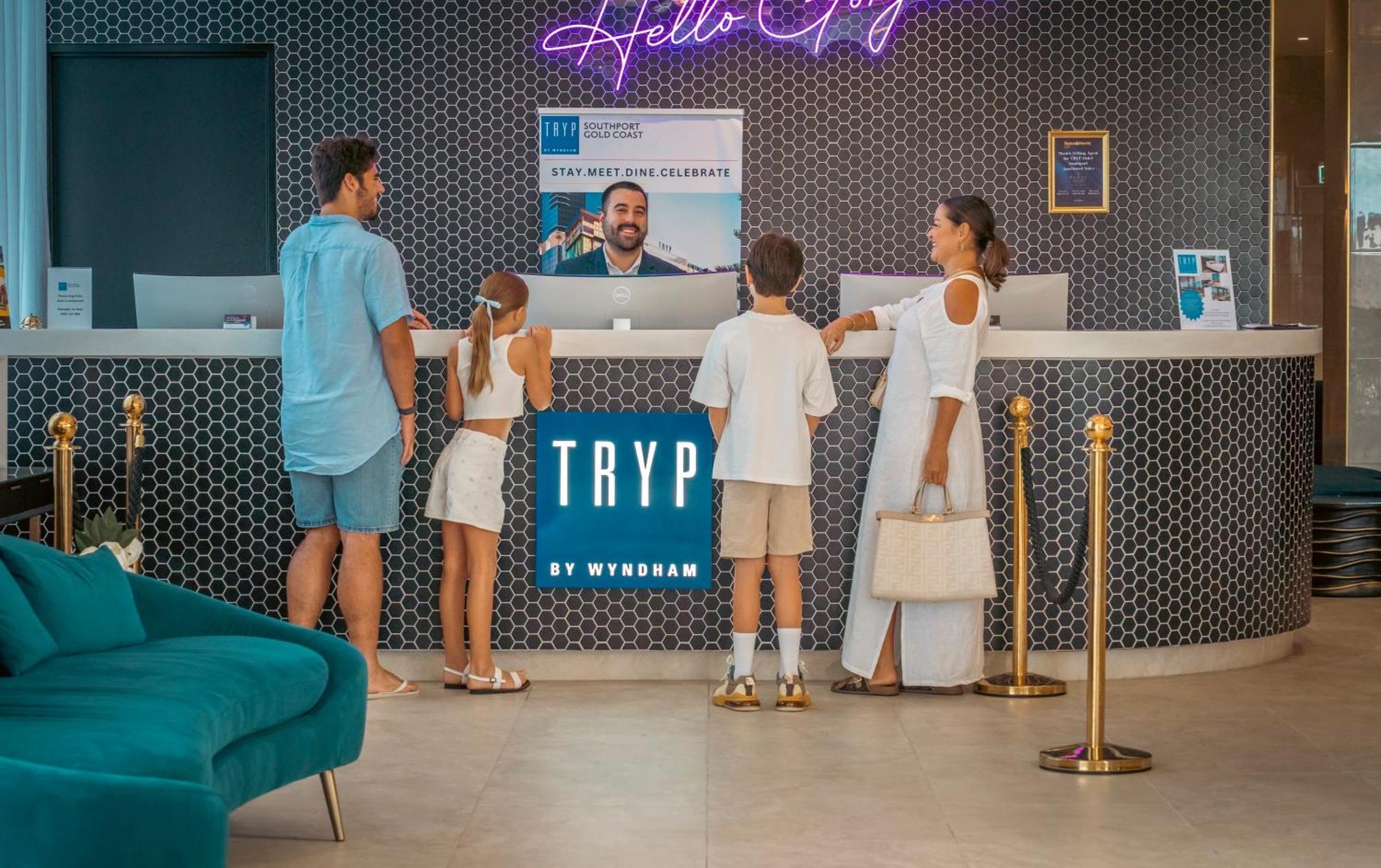 Tryp By Wyndham Southport Gold Coast Hotel Apartments מראה חיצוני תמונה